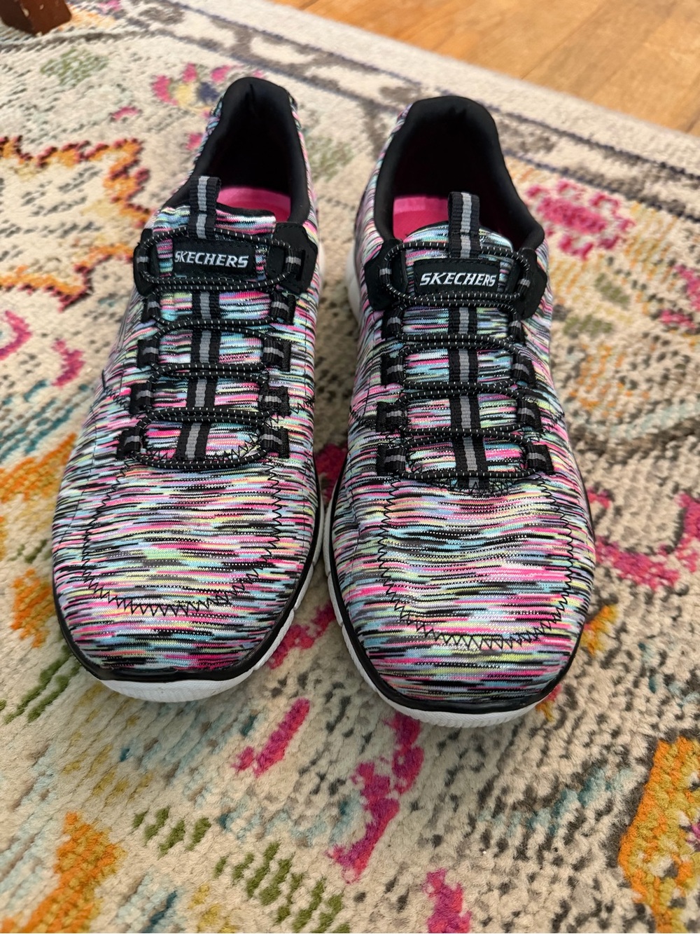 Sketchers Sneakers